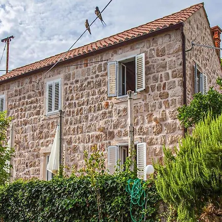 Maro & Baro - One Bedroom With Terrace Orfej